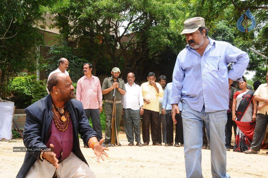 Ishta Sakhi Movie Stills - 126 / 183 photos