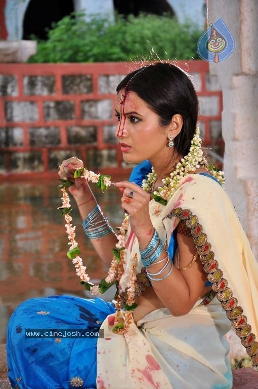 Ishta Sakhi Movie Stills - 127 / 183 photos