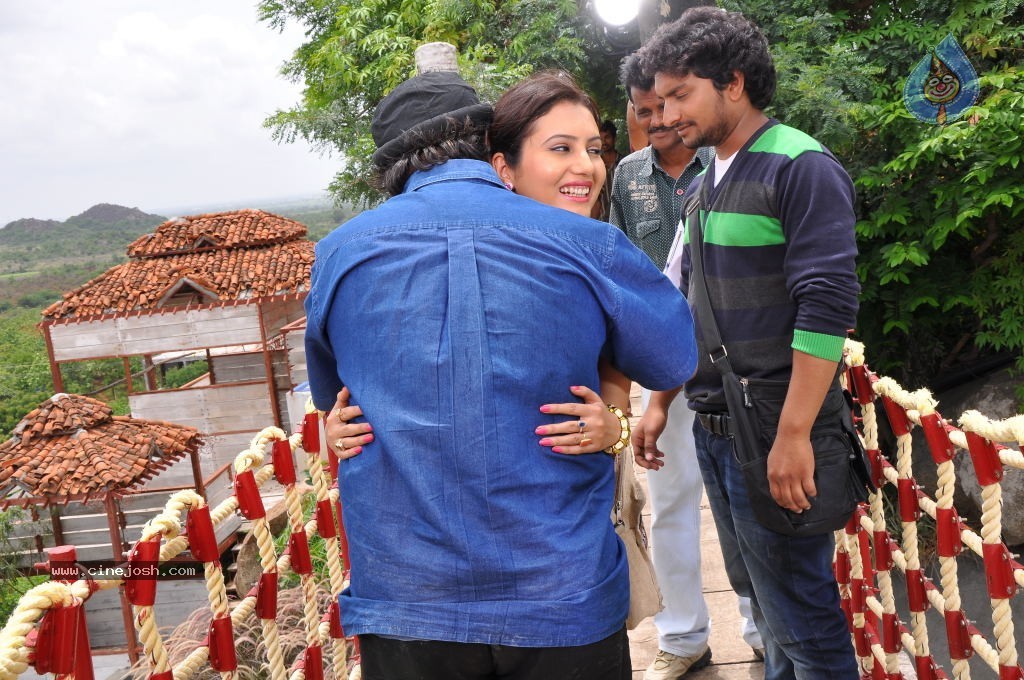 Ishta Sakhi Movie Stills - 167 / 183 photos