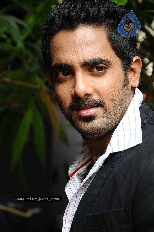 Ishtam Tamil Movie Latest Stills - 15 / 67 photos