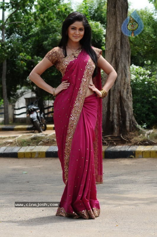 Ishtam Tamil Movie Stills - 26 / 29 photos