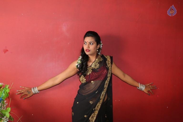 Itlu Mee Saroja Movie Photos - 6 / 9 photos