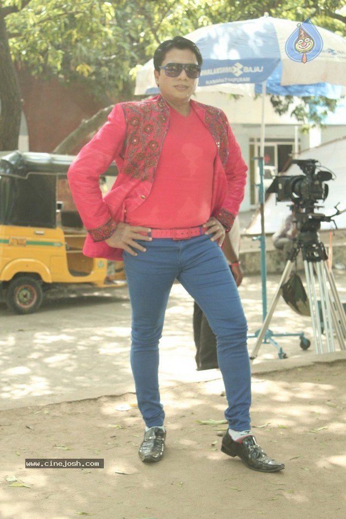 Iyakkunar Tamil Movie Stills - 54 / 86 photos