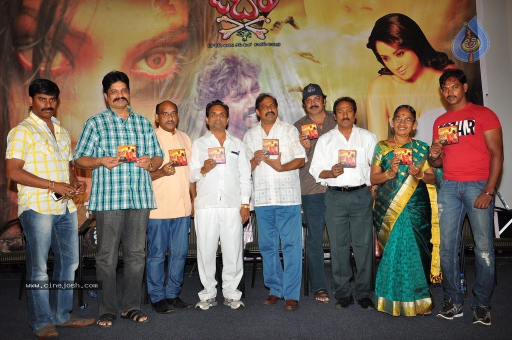 Jabaali Movie Hot Pics - 27 / 57 photos