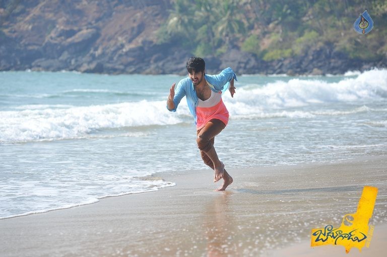 Jadoogadu Movie Latest Photos - 2 / 13 photos
