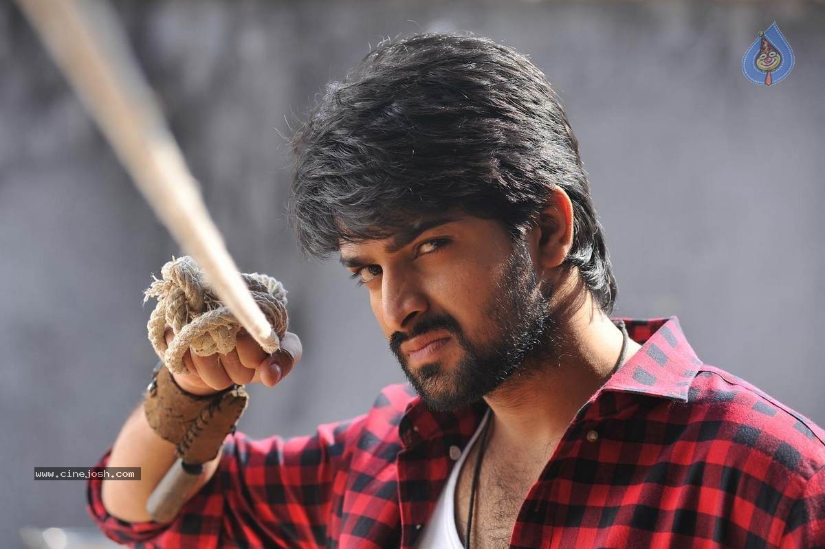 Jadoogadu Movie Stills n Walls - 38 / 51 photos