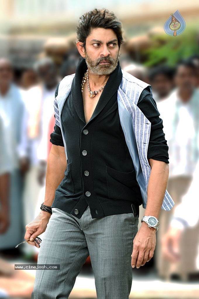 Jagapathi Babu Stills in Legend Movie - 4 / 4 photos