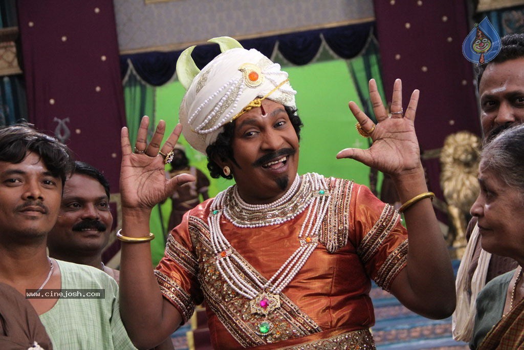Jaggajala Pujabala Tenaliraman Tamil Movie Photos - 5 / 15 photos