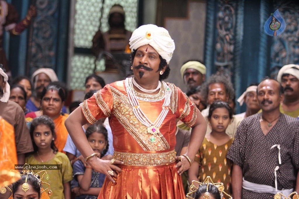Jaggajala Pujabala Tenaliraman Tamil Movie Photos - 8 / 15 photos