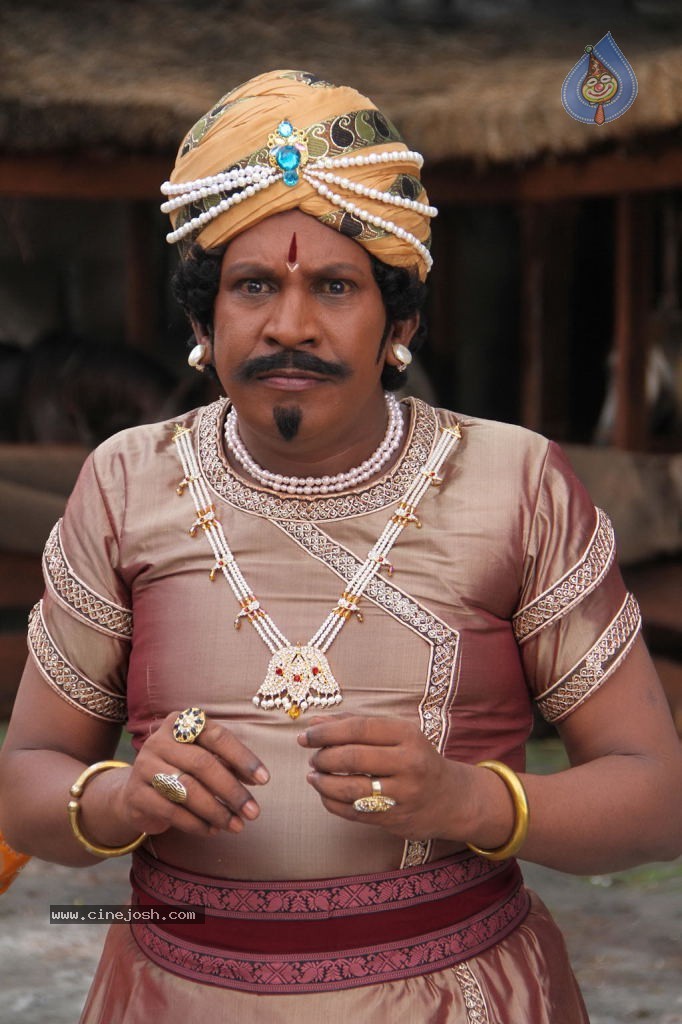 Jaggajala Pujabala Tenaliraman Tamil Movie Photos - 15 / 15 photos
