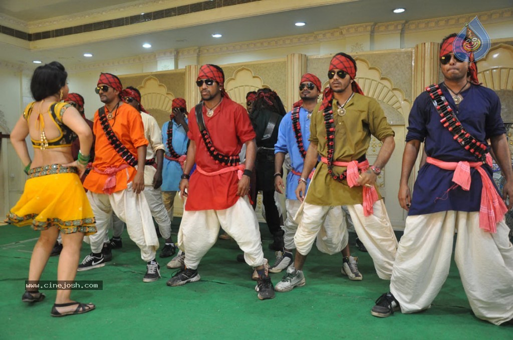 Jai Sriram Movie Spicy Stills - 89 / 91 photos