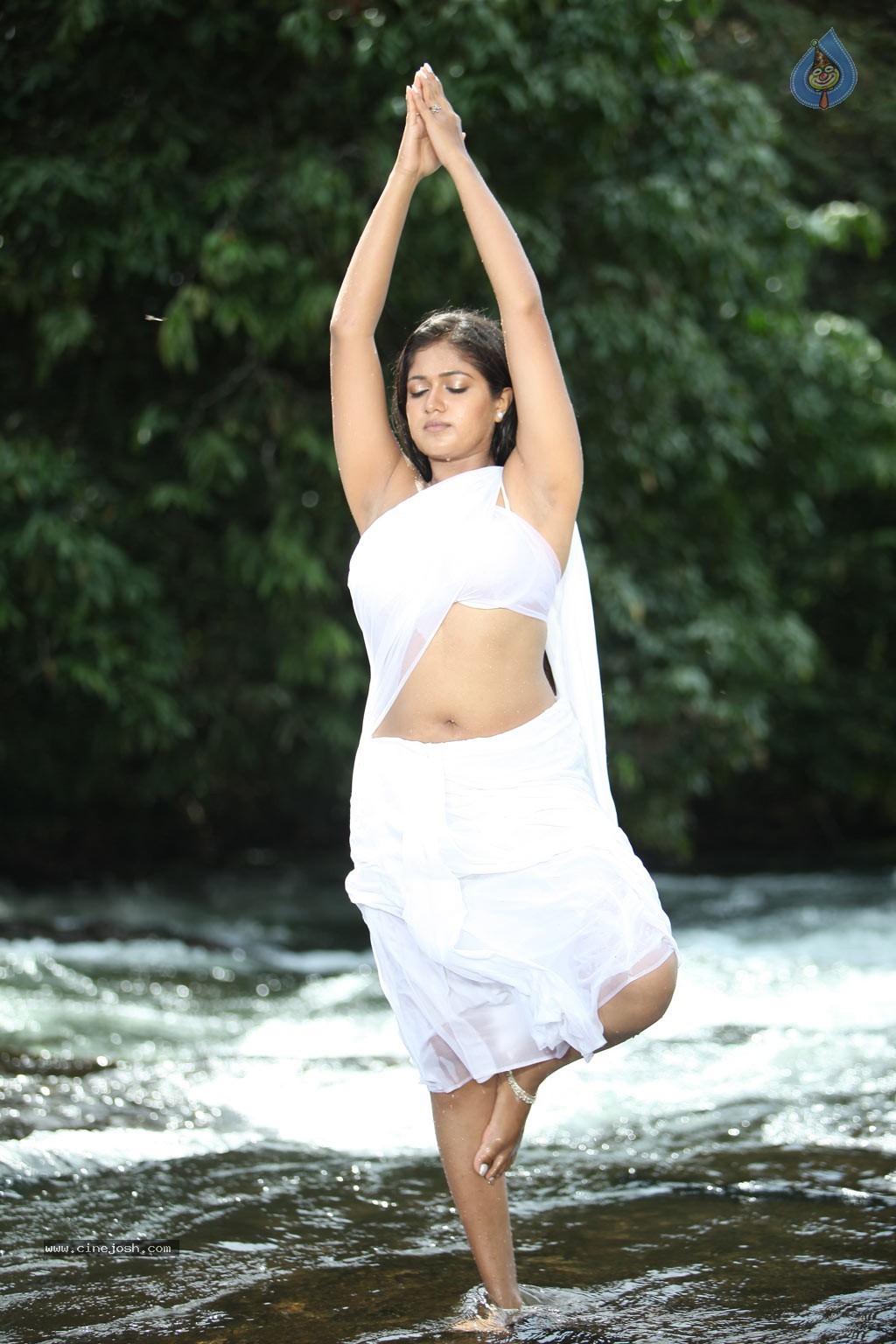 Jakkamma Tamil Movie Hot Stills - 22 / 70 photos