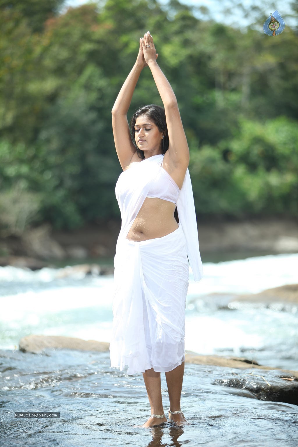 Jakkamma Tamil Movie Hot Stills - 49 / 70 photos