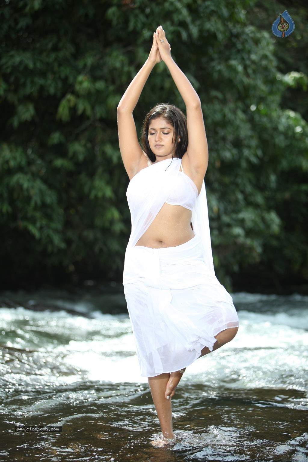 Jakkamma Tamil Movie Hot Stills - 66 / 70 photos