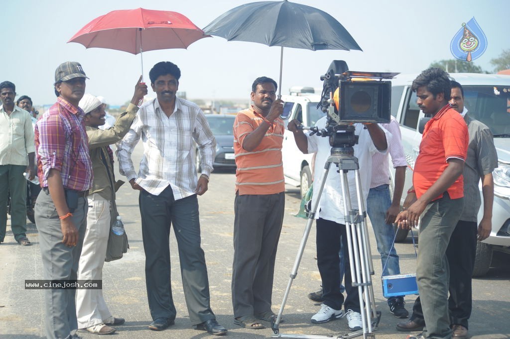 Jaleega Enjoy Cheddam Movie Stills - 15 / 50 photos