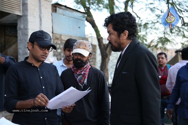Jambalakidi Pamba Movie Working Stills - 2 / 10 photos