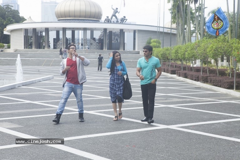 Jandhyala Rasina Prema Katha Movie Posters and Stills - 10 / 18 photos