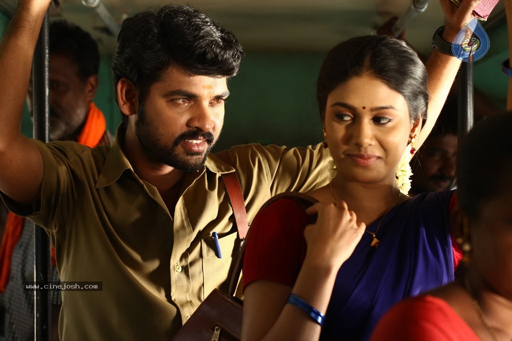 Jannal Oram Tamil Movie Stills - 44 / 76 photos