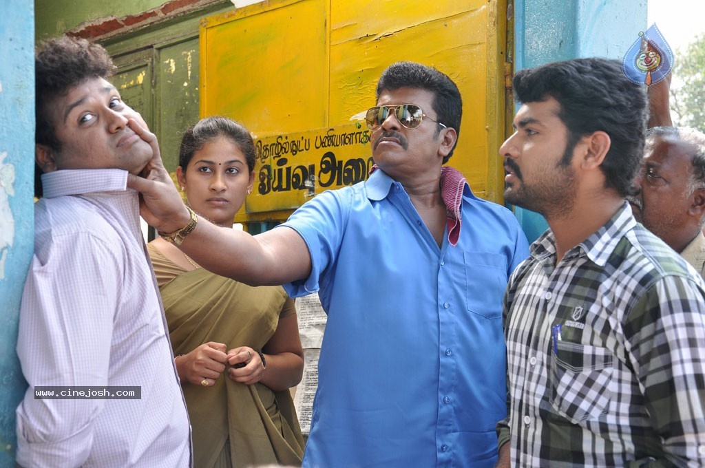 Jannal Oram Tamil Movie Stills - 46 / 76 photos