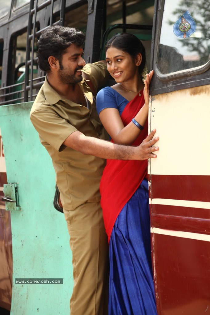 Jannal Oram Tamil Movie Stills - 49 / 76 photos