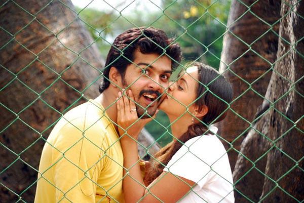 Jayam manadi - 16 / 32 photos