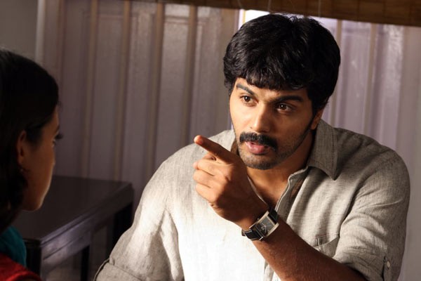 Jayam manadi - 20 / 32 photos