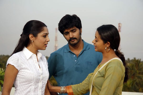 Jayam manadi - 25 / 32 photos