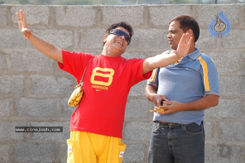 Jayammu Nichayammura Movie Stills - 16 / 19 photos