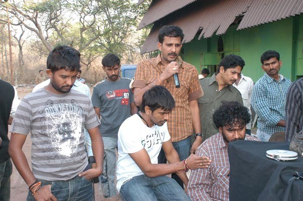 Jayeebhava Working Stills - 67 / 145 photos