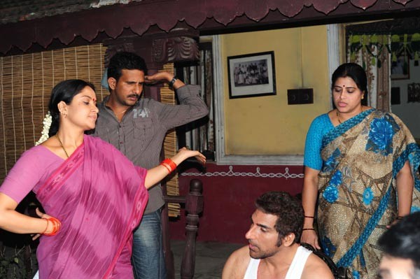 Jayeebhava Working Stills - 69 / 145 photos