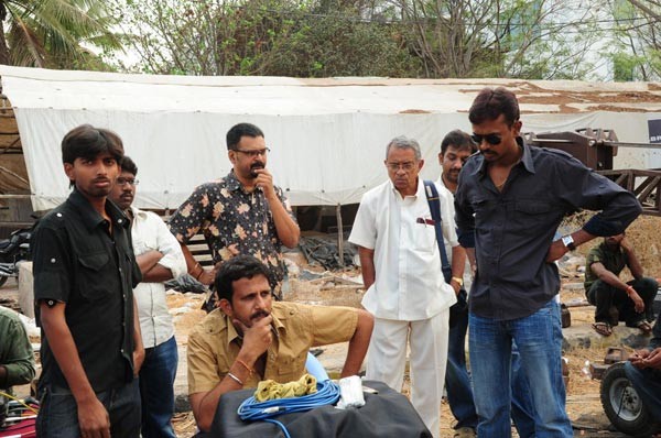 Jayeebhava Working Stills - 90 / 145 photos