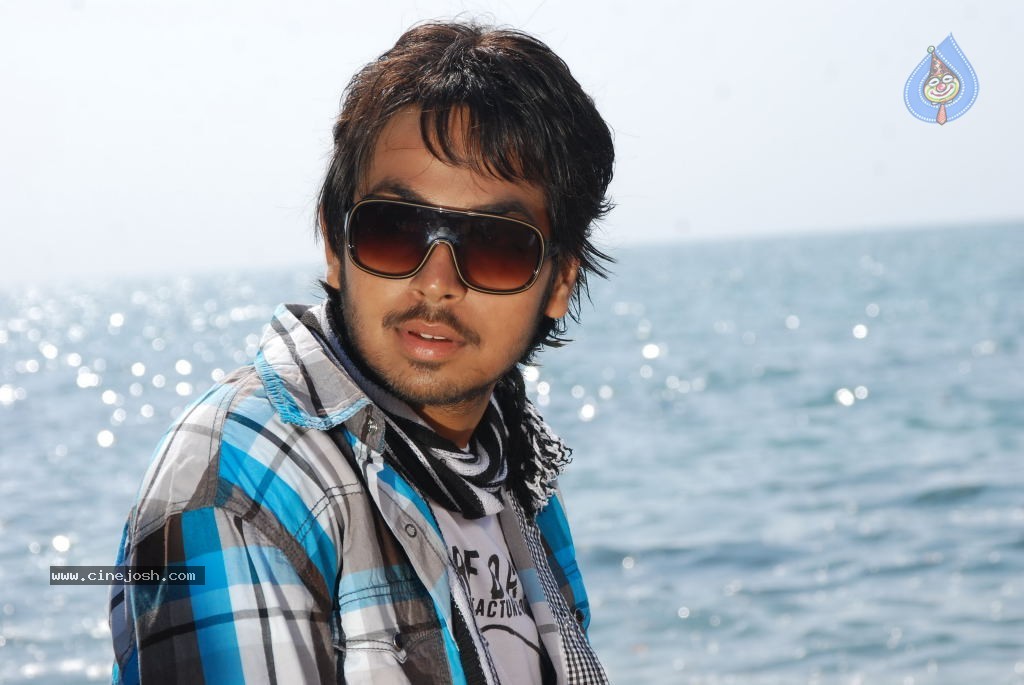 Jhalak Movie Latest Stills - 5 / 41 photos