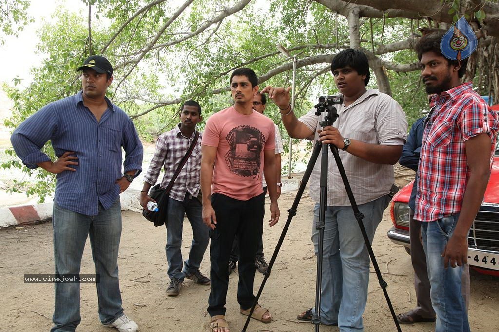 Jigarthanda Tamil Movie Stills - 66 / 79 photos