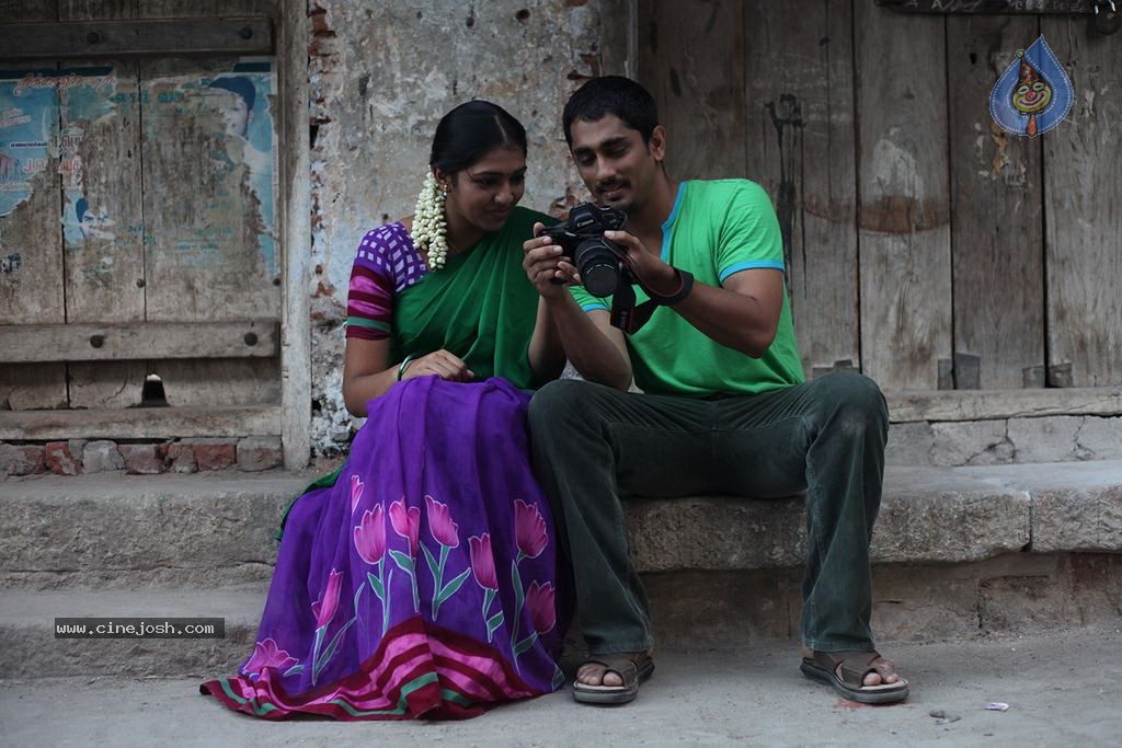 Jigarthanda Tamil Movie Stills - 68 / 79 photos