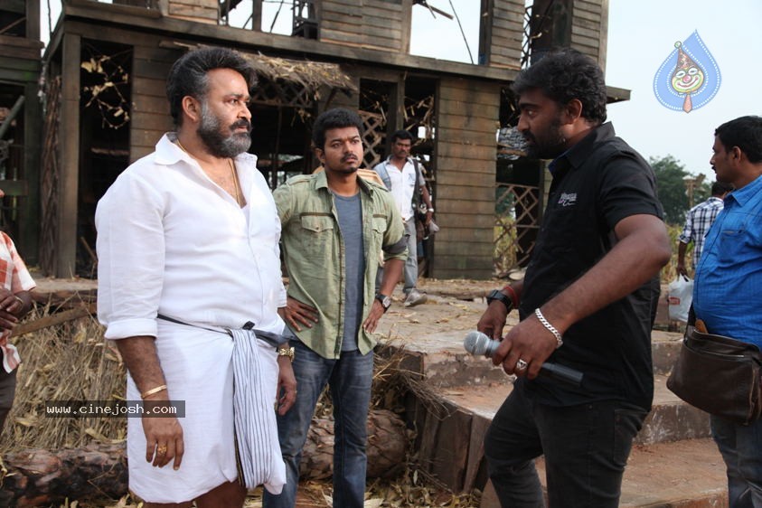 Jilla Tamil Movie Latest Stills - 22 / 33 photos