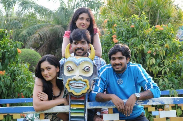 Joy Movie Stills - 30 / 41 photos