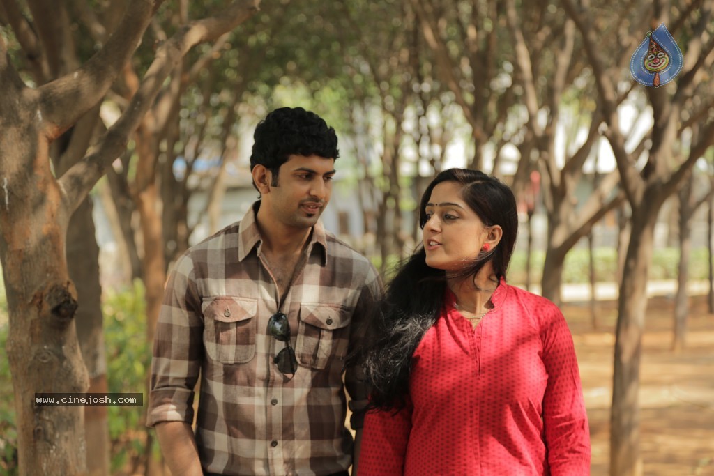 Just Business Movie Stills - 35 / 47 photos