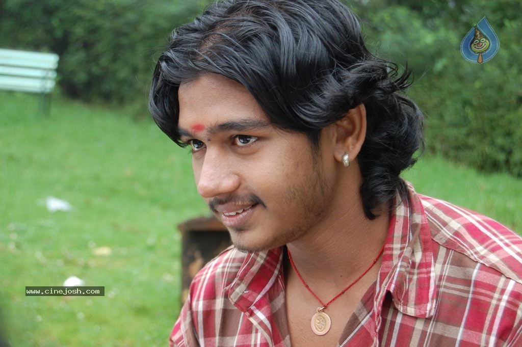 Kaadhal Paadhai Tamil Movie Stills - 51 / 75 photos