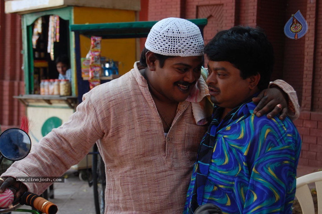 Kaadhal Paadhai Tamil Movie Stills - 60 / 75 photos
