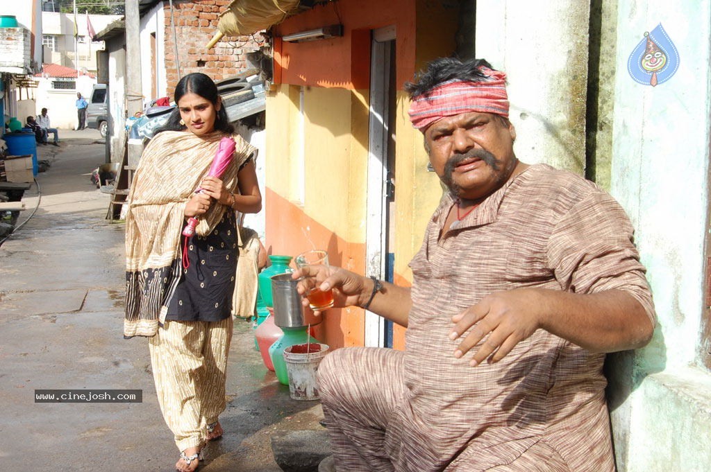 Kaadhal Paadhai Tamil Movie Stills - 62 / 75 photos