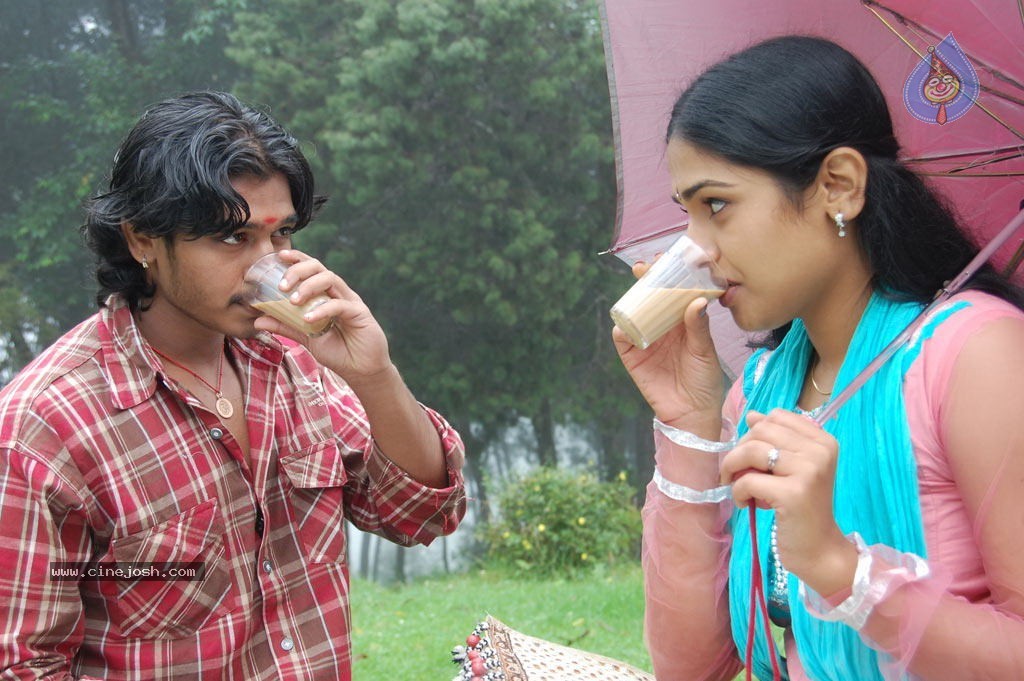 Kaadhal Paadhai Tamil Movie Stills - 63 / 75 photos