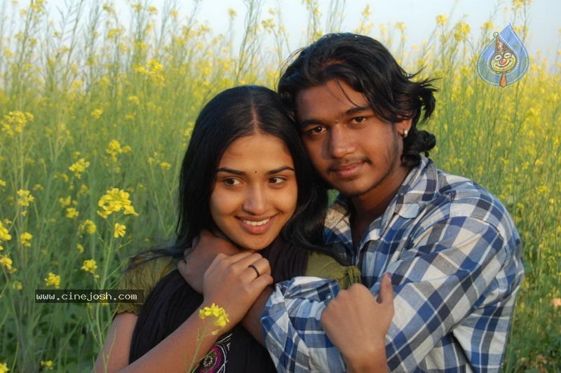 Kaadhal Paadhai Tamil Movie Wallpapers - 1 / 68 photos