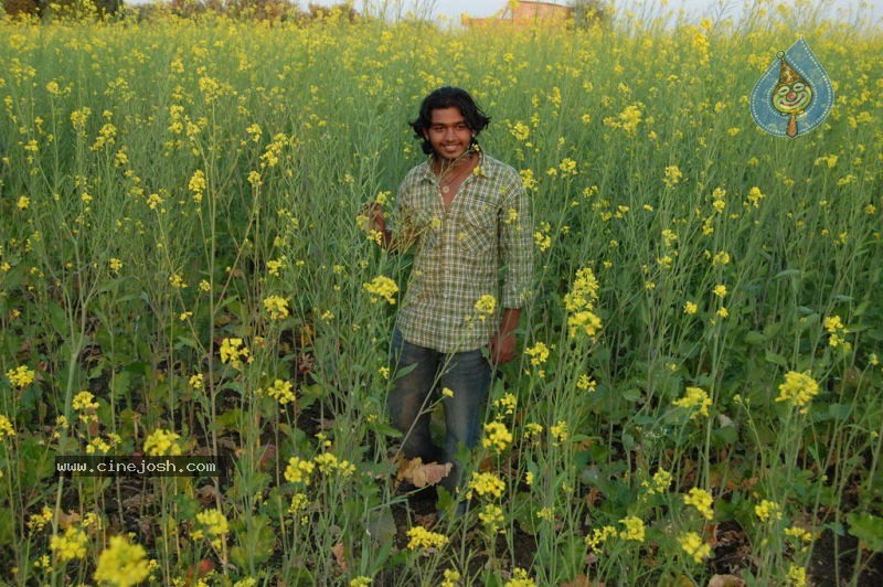 Kaadhal Paadhai Tamil Movie Wallpapers - 11 / 68 photos