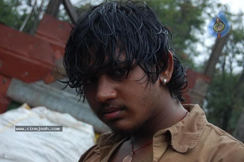 Kaadhal Paadhai Tamil Movie Wallpapers - 55 / 68 photos