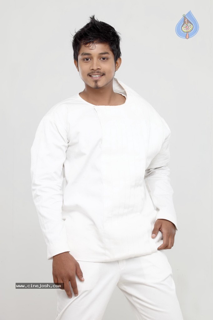 Kaadhal Theevu Tamil Movie Stills - 38 / 39 photos