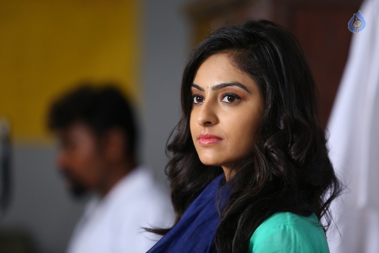 Kaadhali Movie New Photos - 17 / 21 photos