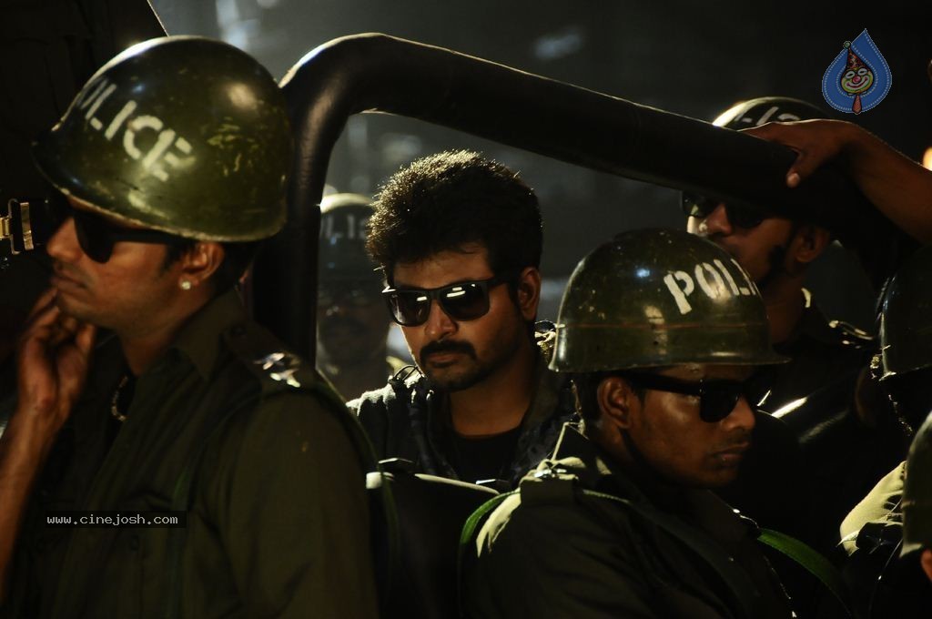 Kaaki Sattai Tamil Movie New Photos - 58 / 90 photos