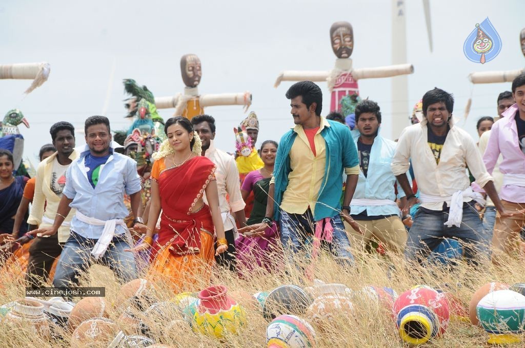 Kaaki Sattai Tamil Movie New Photos - 81 / 90 photos