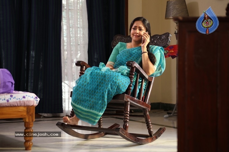 Kaatrin Mozhi Movie Stills - 11 / 11 photos