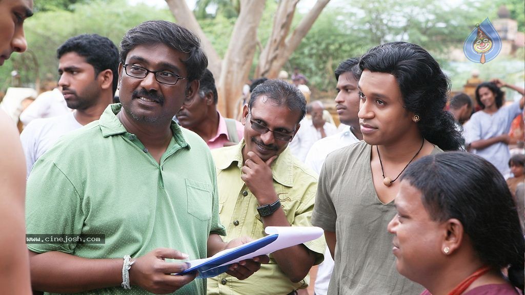 Kaaviya Thalaivan Tamil Movie Stills n PM - 61 / 128 photos